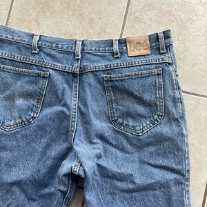 Lee men’s medium blue denim relaxed Jeans 37x29